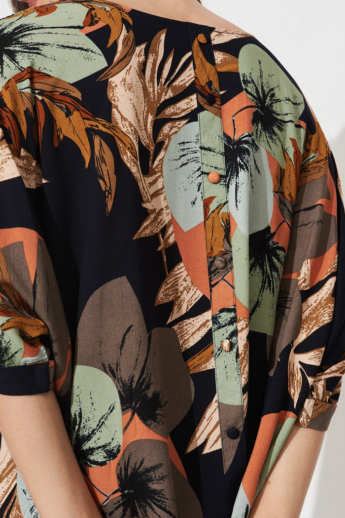Jollee Top In Black With Multi Leaf Print - detail