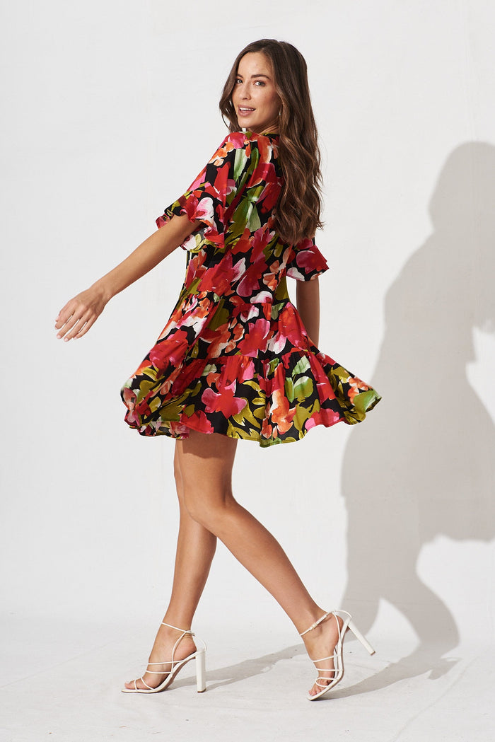 Kabrana Smock Dress In Black With Multi Floral - side