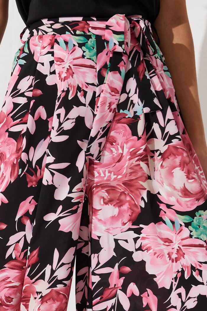 High Hopes Pants In Black With Pink Floral - detail