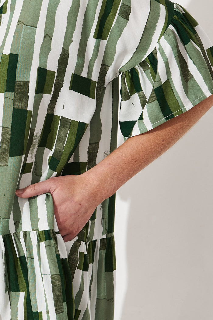 Rasta Smock Dress In Green With White Print - detail