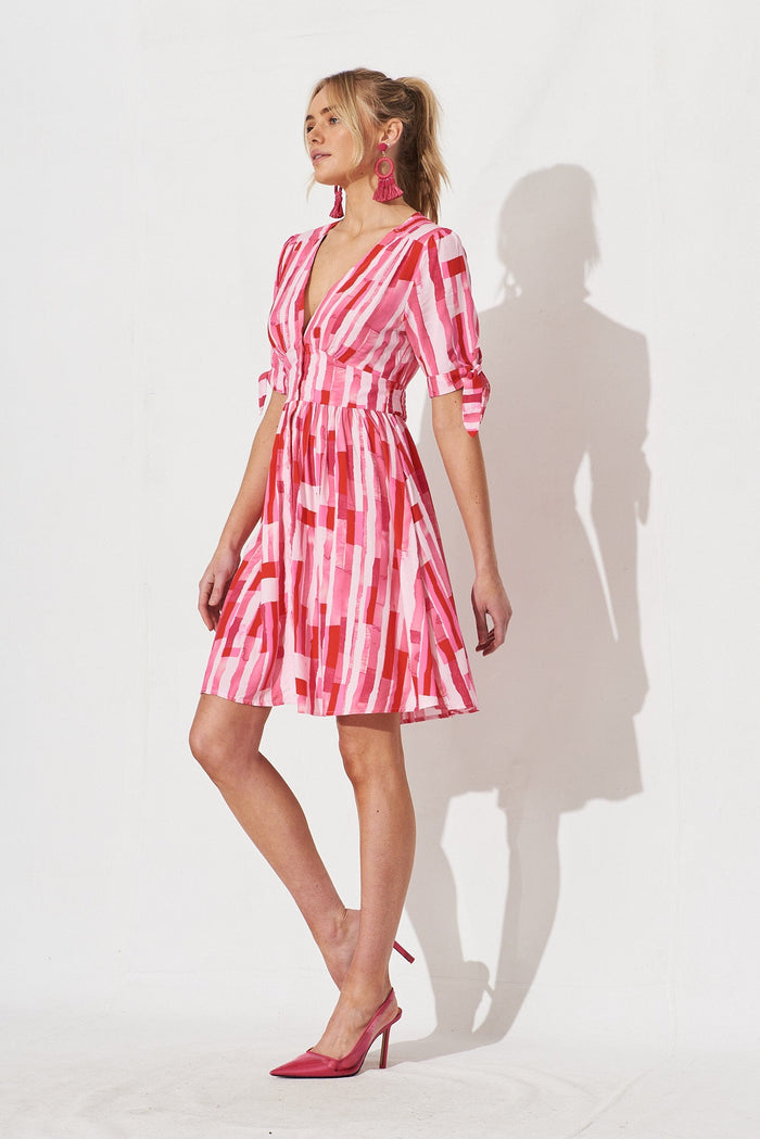 Quera Dress In Red With Pink Print - side