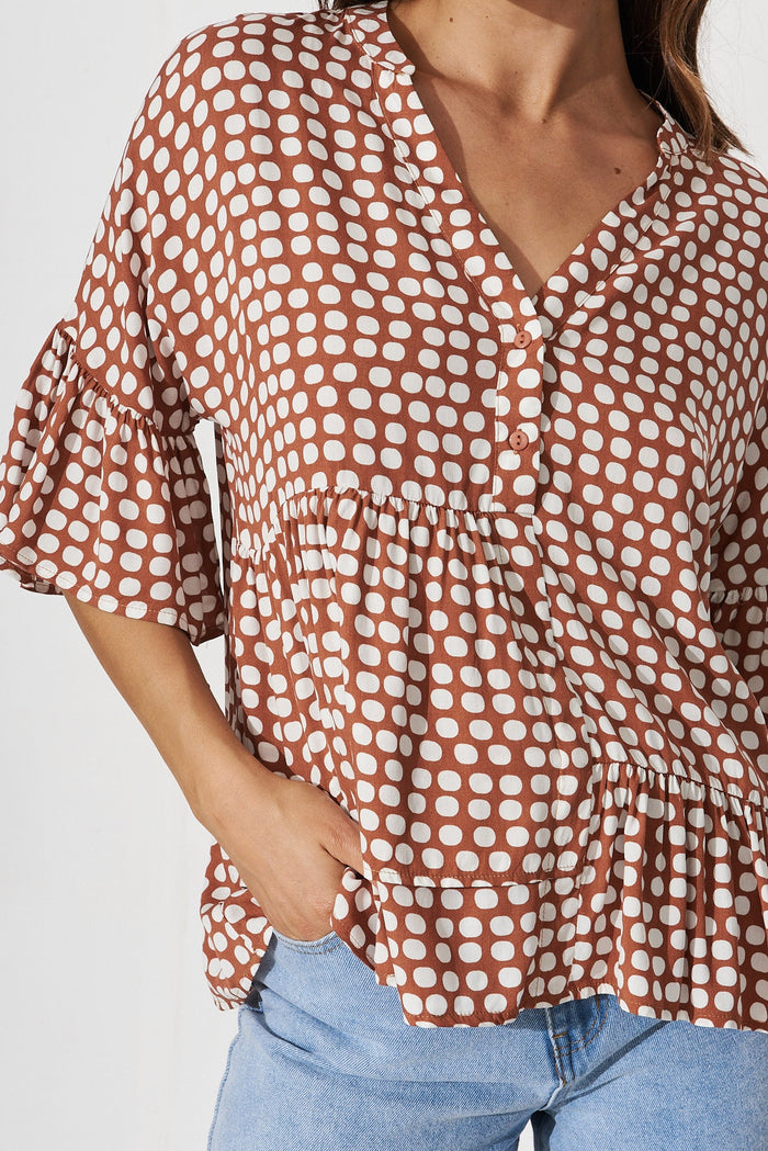Bria Top In Rust With White Spot - detail