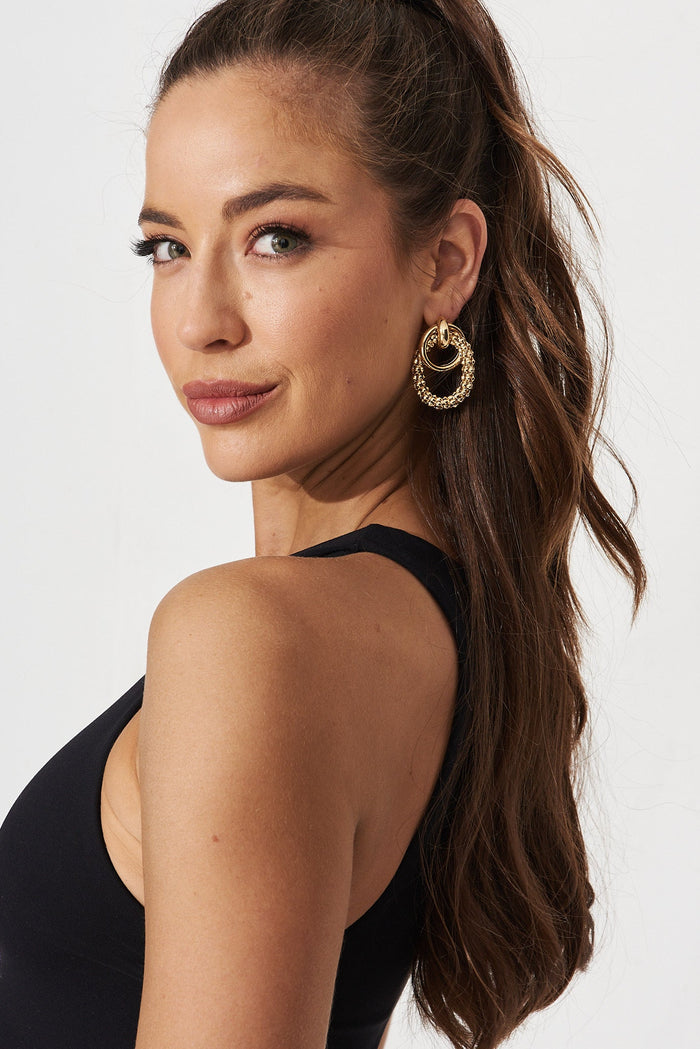 August + Delilah Eaves Earrings In Gold - St Frock (Dev)