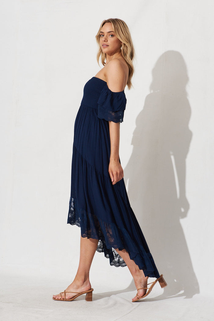 Lilla Maxi Dress In Navy - side