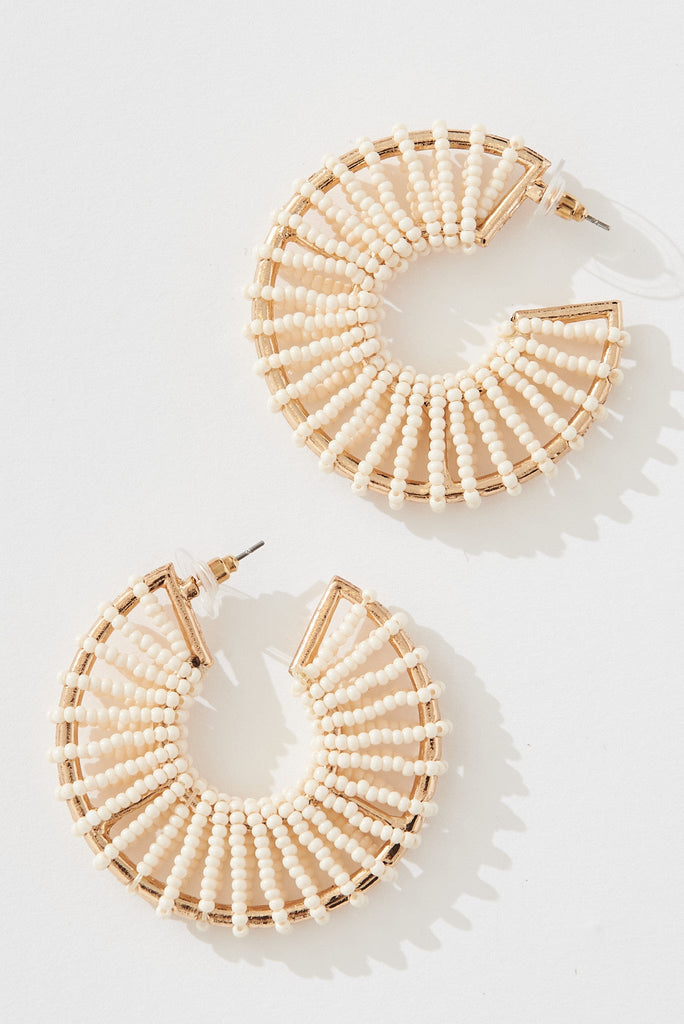 August + Delilah Nyda Hoop Earrings In Cream - front