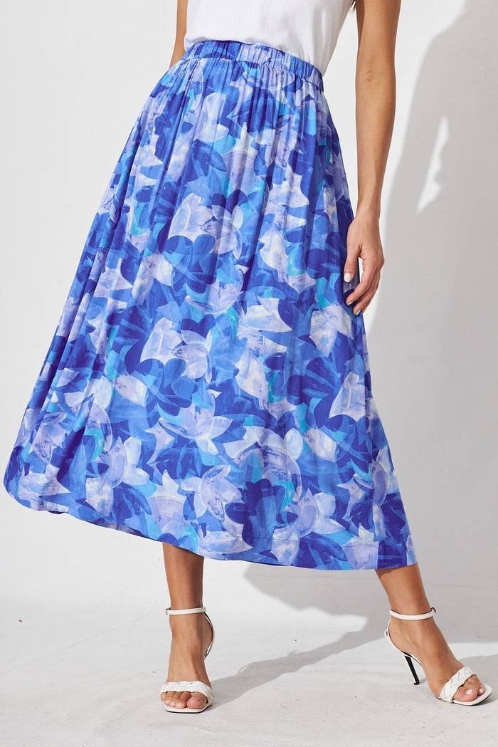 High Tea Skirt In Blue Geometric Floral - front