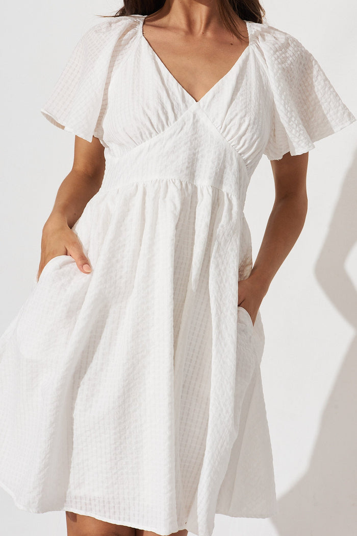 Amalee Dress In White - detail