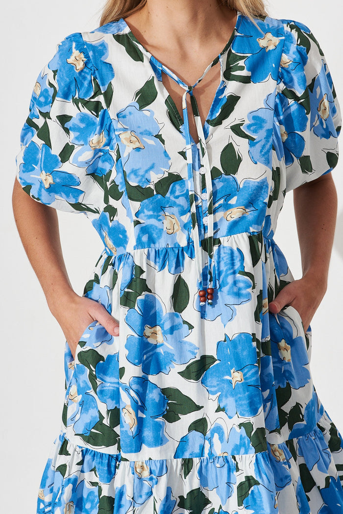 Penny Smock Dress In White With Blue Floral - detail