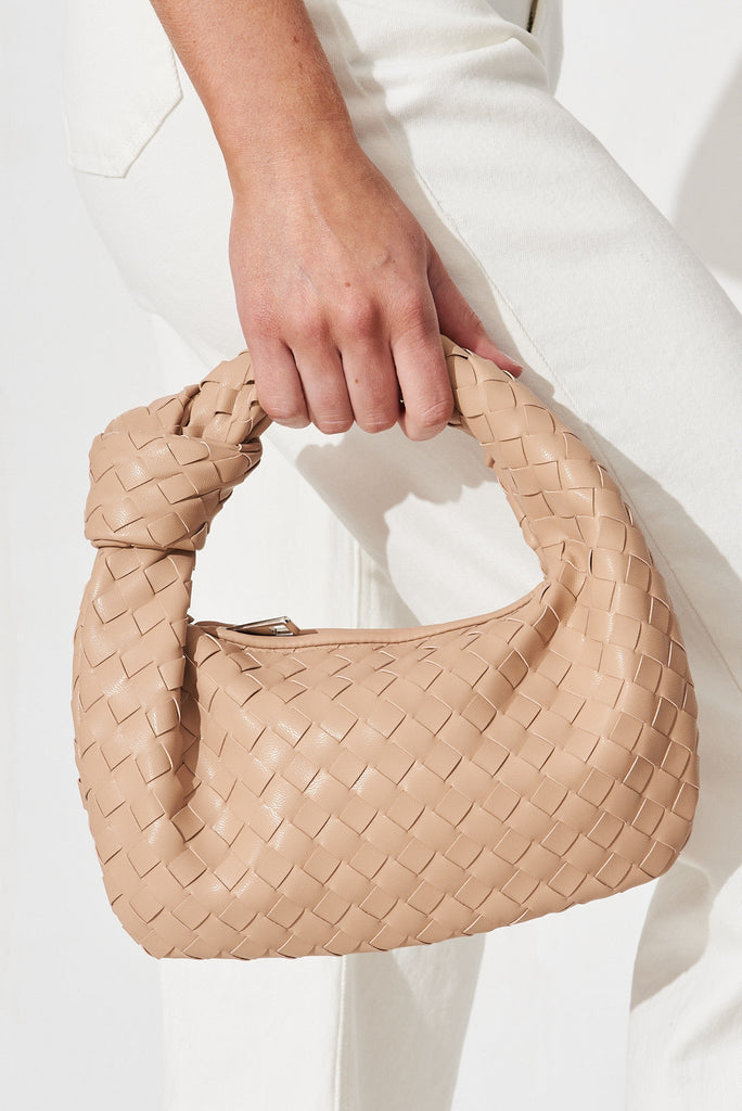 August + Delilah Monae Bag In Nude - St Frock (Dev)