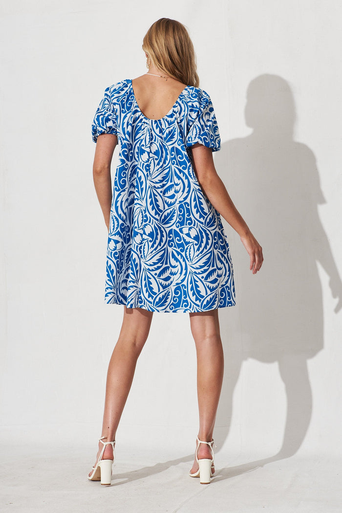 Averil Dress In White With Blue Print Cotton - back