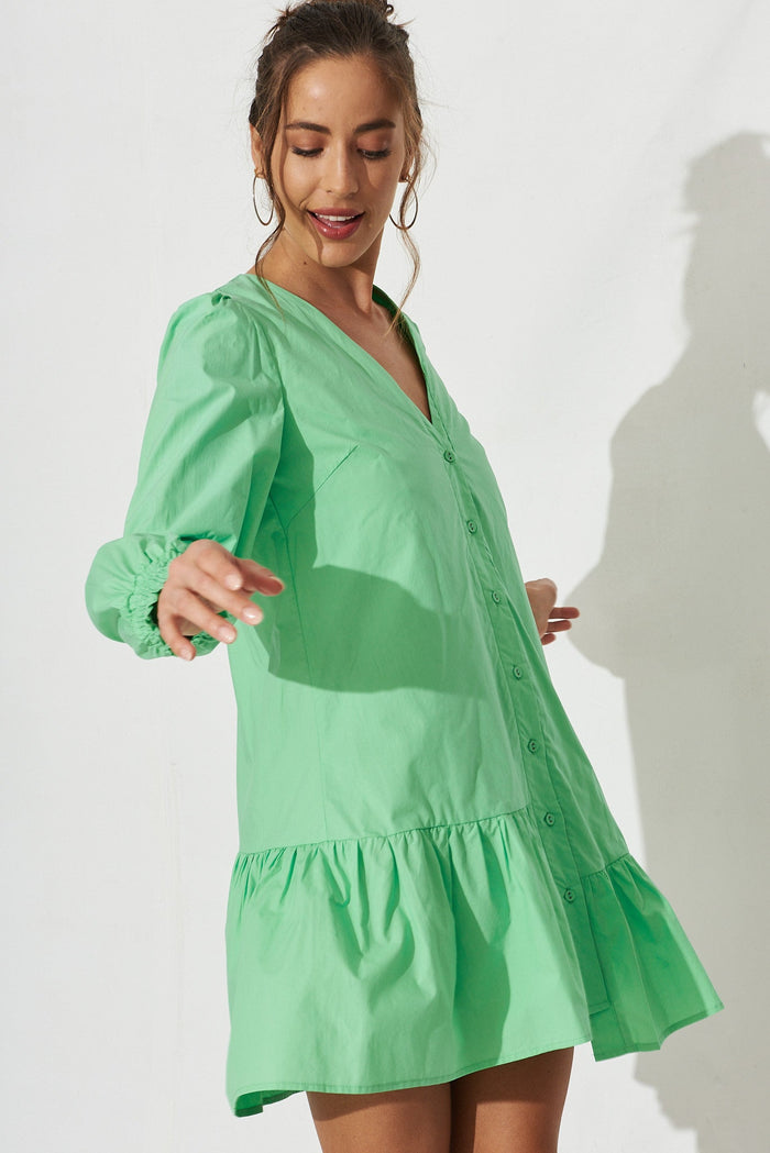 Relina Shift Dress In Green - front