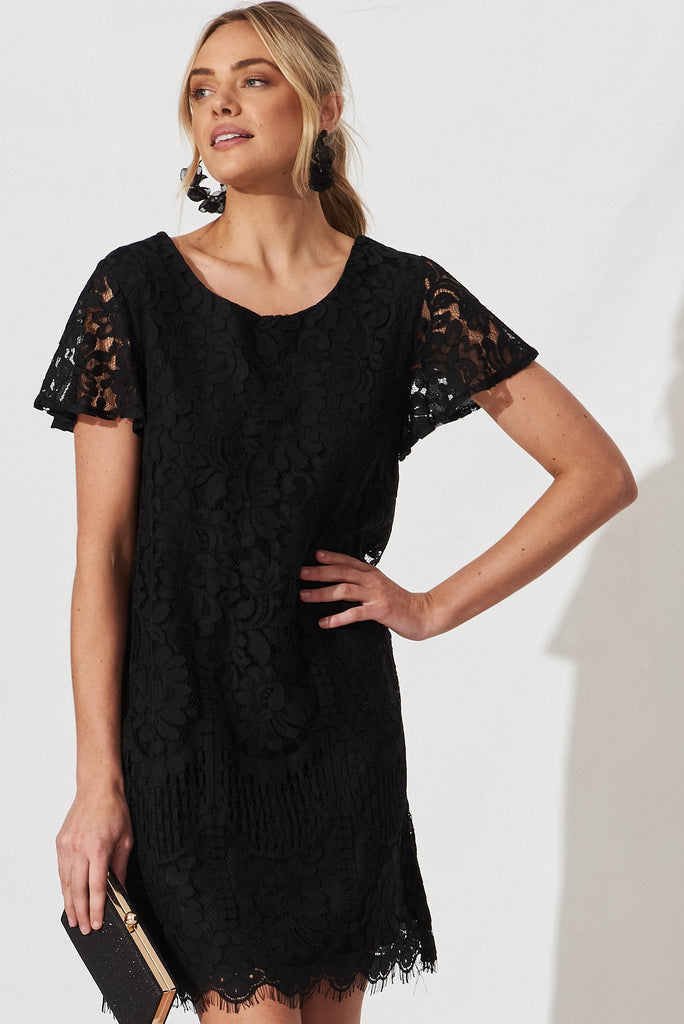 Dainy Shift Dress In Black Lace - front