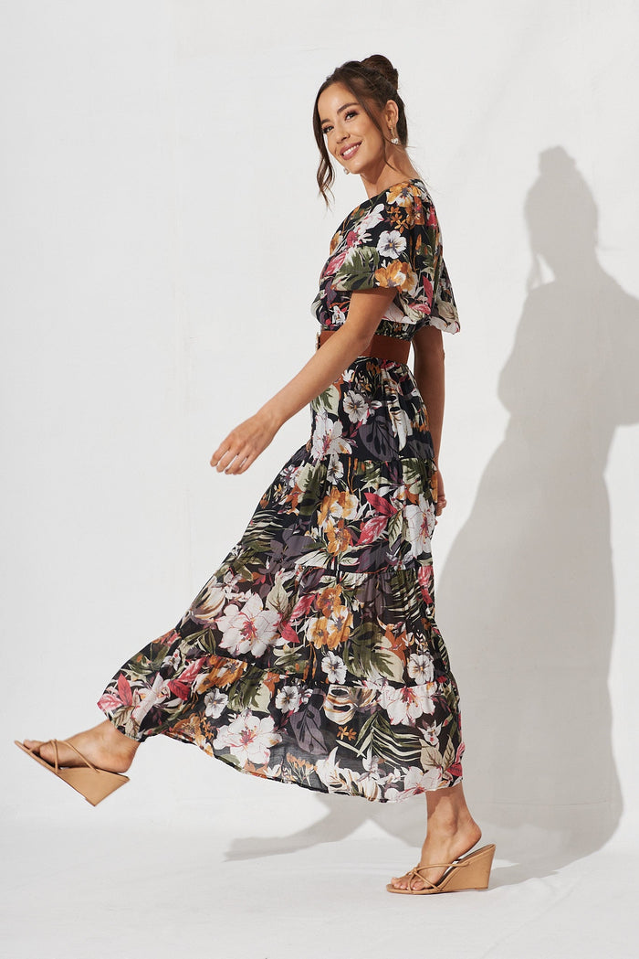 Naomy Maxi Dress In Black Floral - side