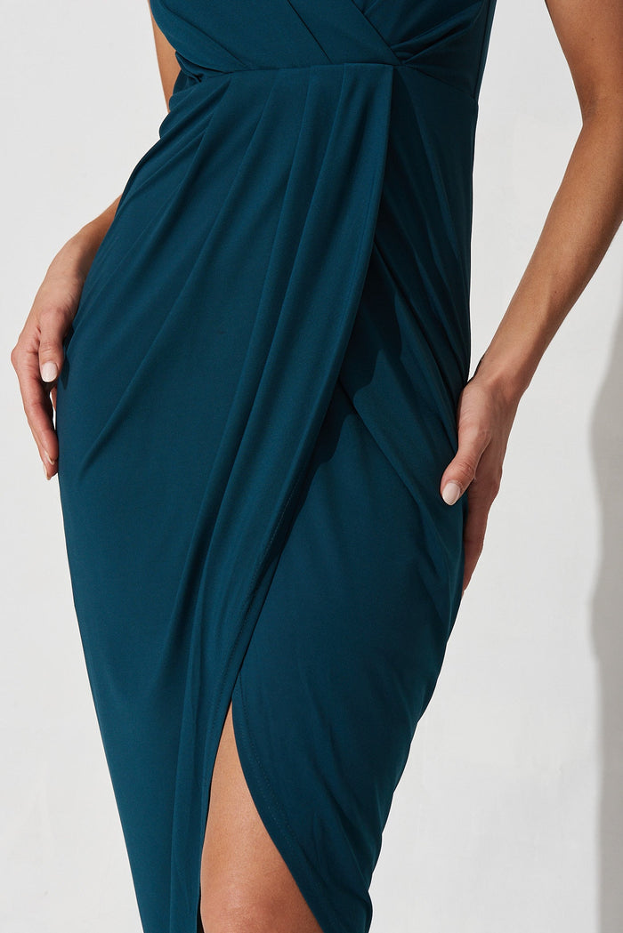 Amanda Midi Dress In Emerald Green - detail
