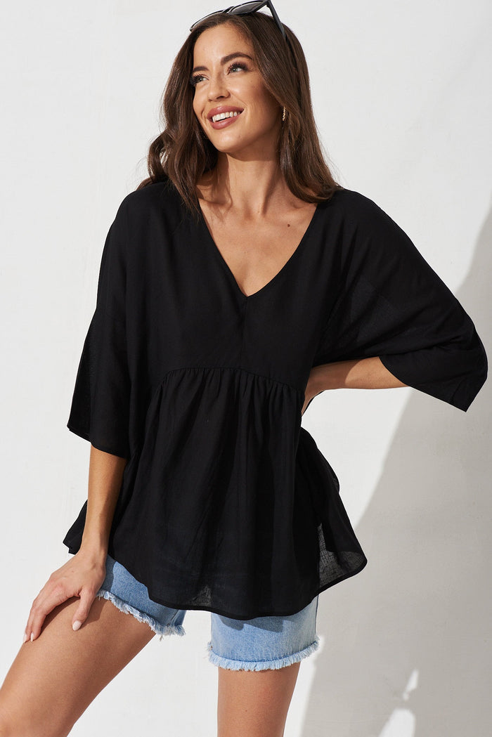 Piana Top In Black Linen Blend - front