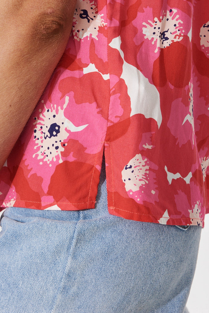 Inverness Top In White With Red Floral - detail