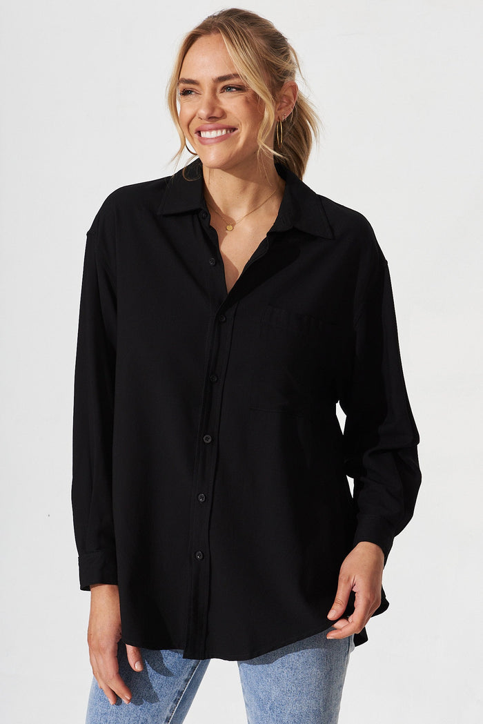 Milton Shirt In Black - front