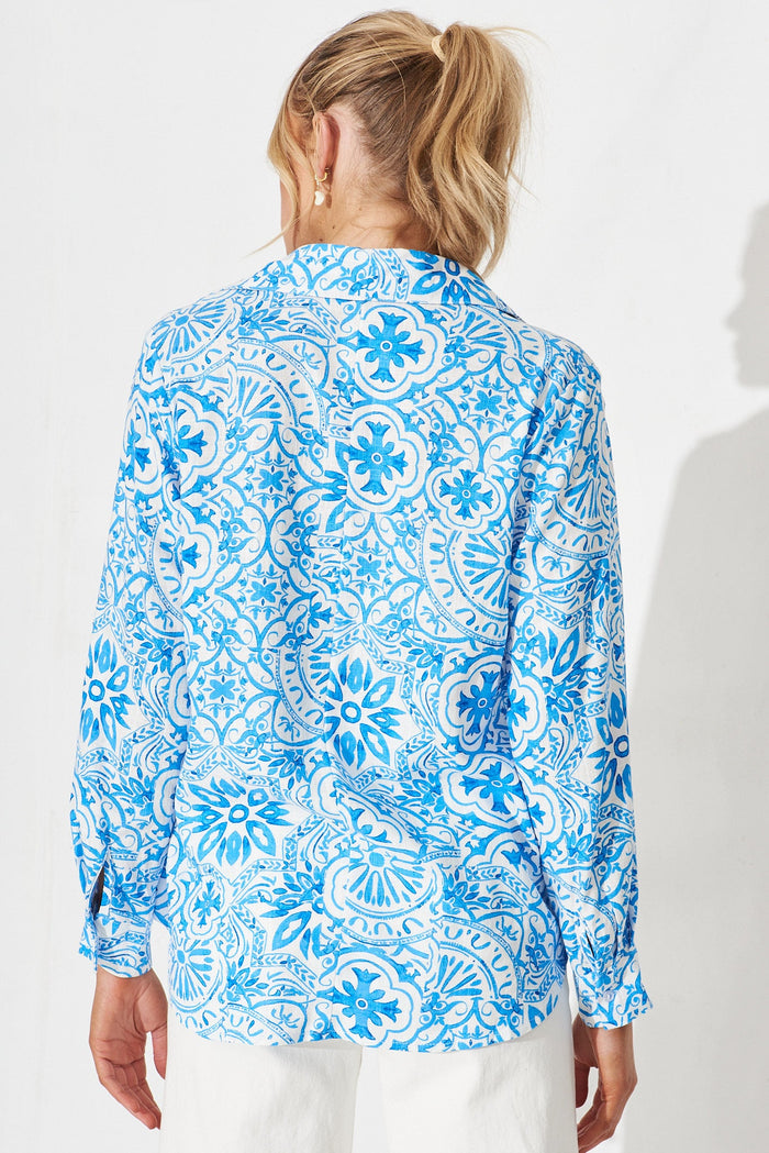 Swansea Shirt In White With Blue Print Linen - back