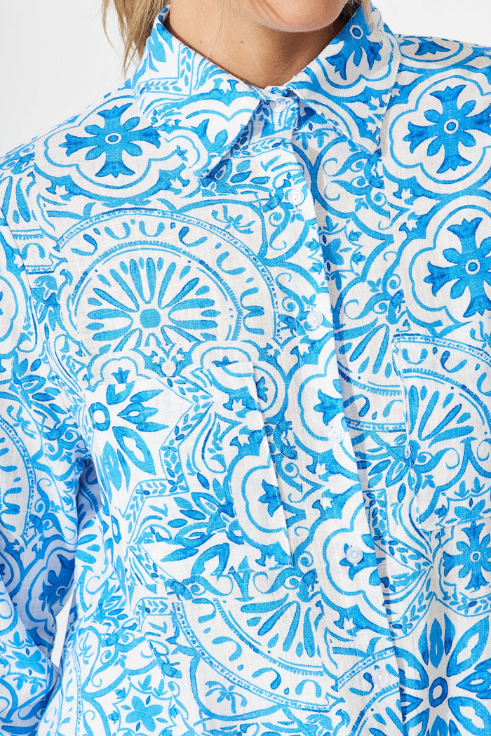 Swansea Shirt In White With Blue Print Linen - detail