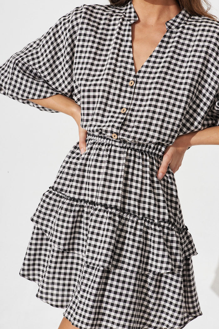Elysse Dress In Black And White Gingham - detail