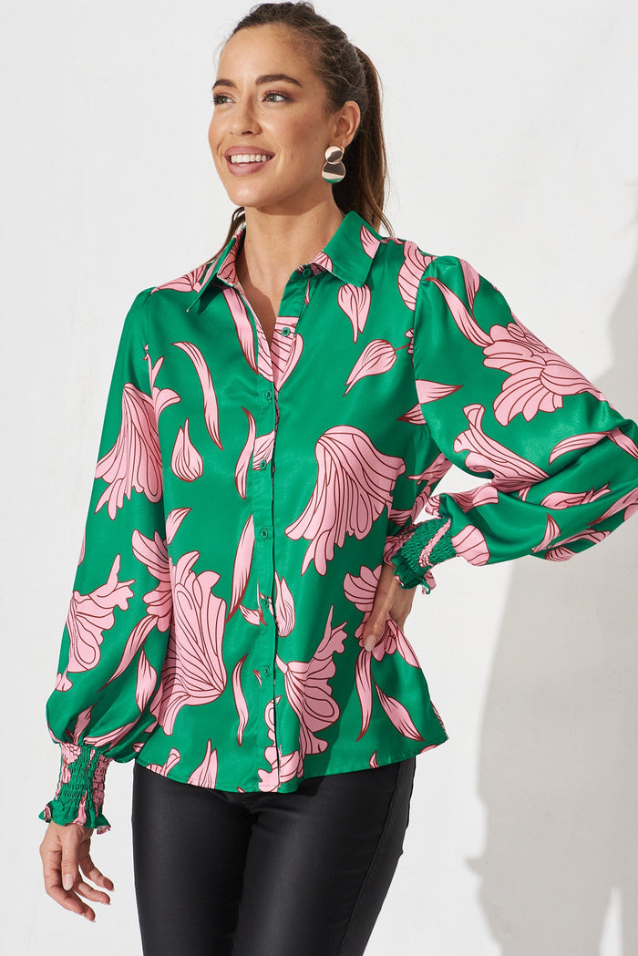 Peterborough Shirt In Green With Pink Floral - front