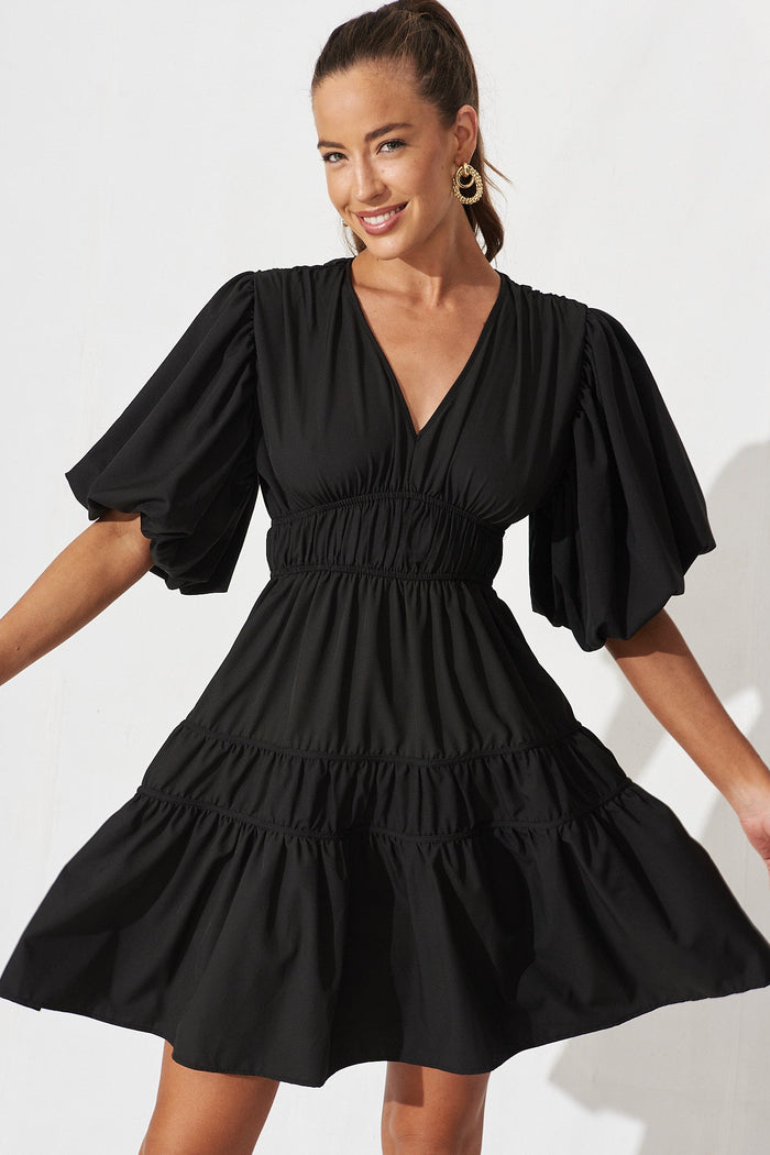 Amarini Dress In Black - front
