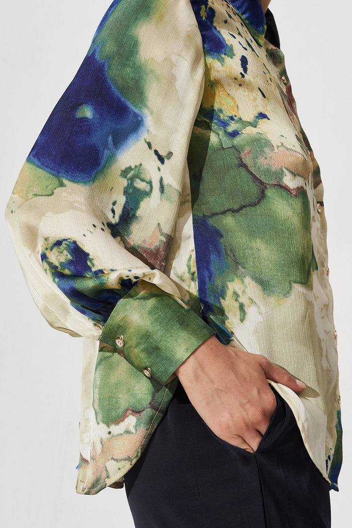 Hinami Shirt In Green With Navy Print Chiffon - detail