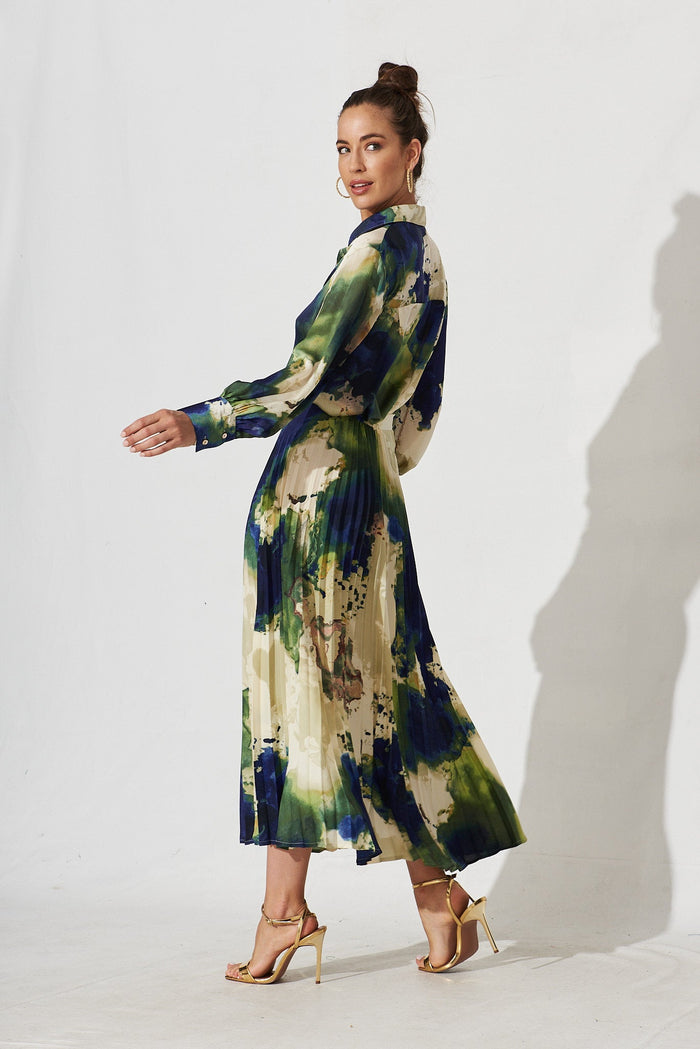 Hinami Shirt In Green With Navy Print Chiffon - side