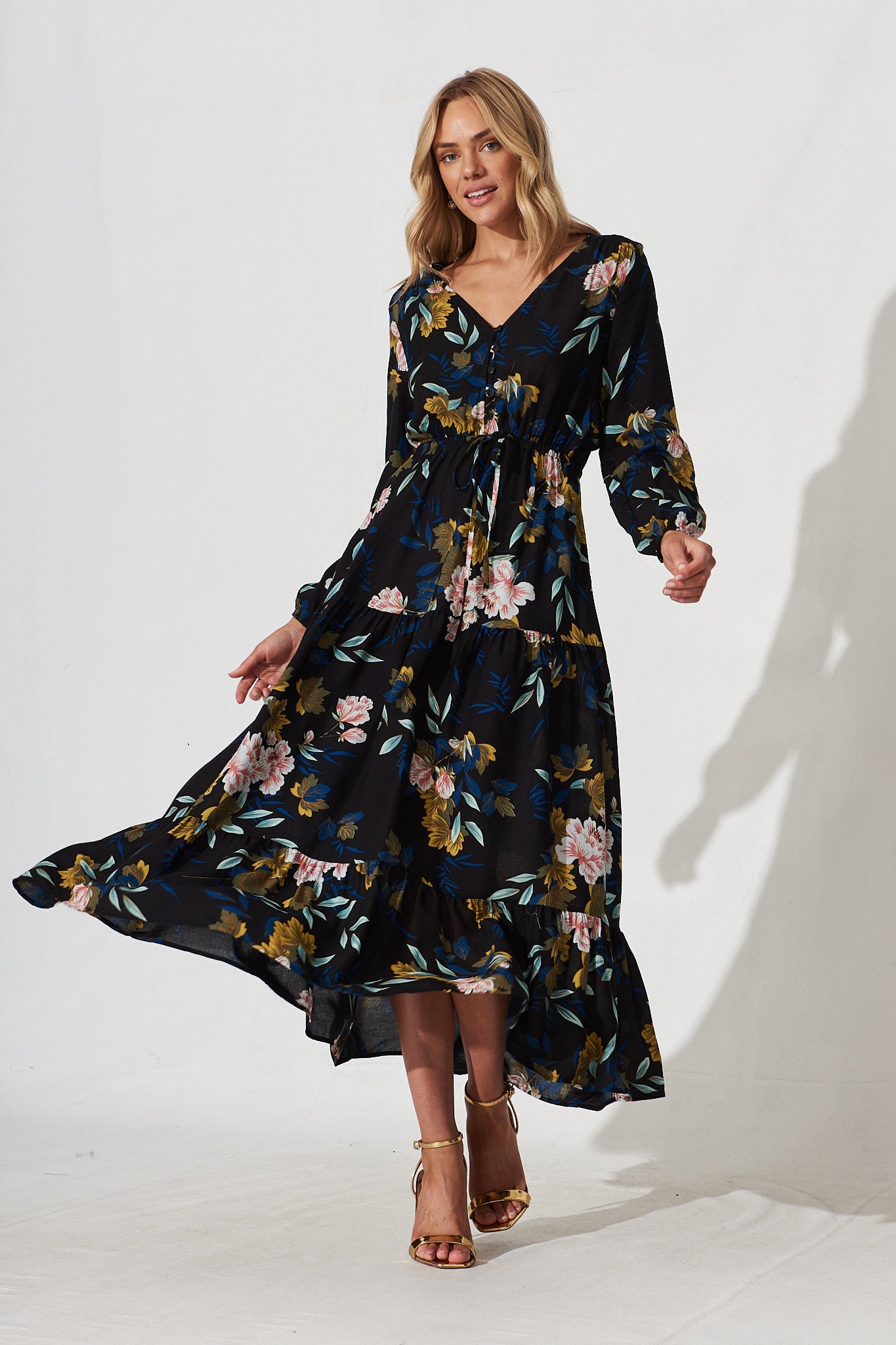 Zapara Maxi Dress In Black With Green Leaf - full length