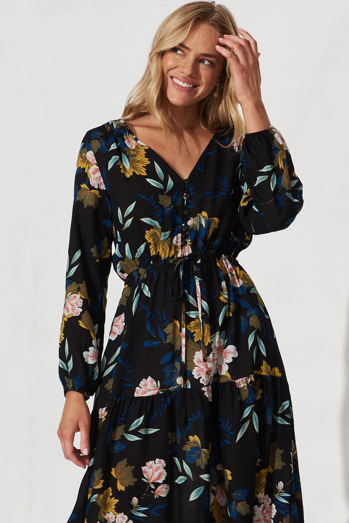 Zapara Maxi Dress In Black With Green Leaf - front