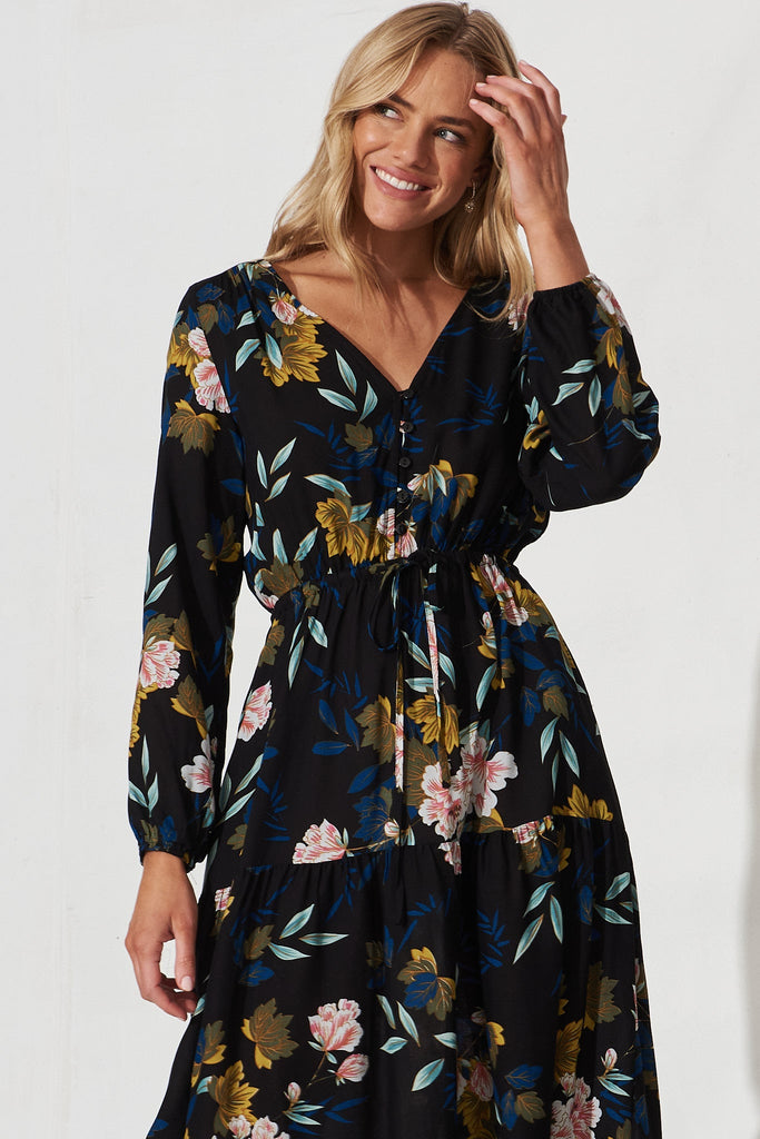 Zapara Maxi Dress In Black With Green Leaf - front