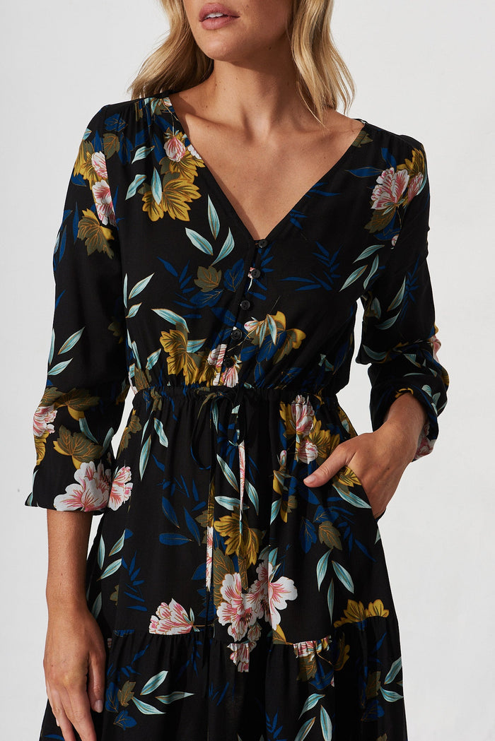Zapara Maxi Dress In Black With Green Leaf - detail