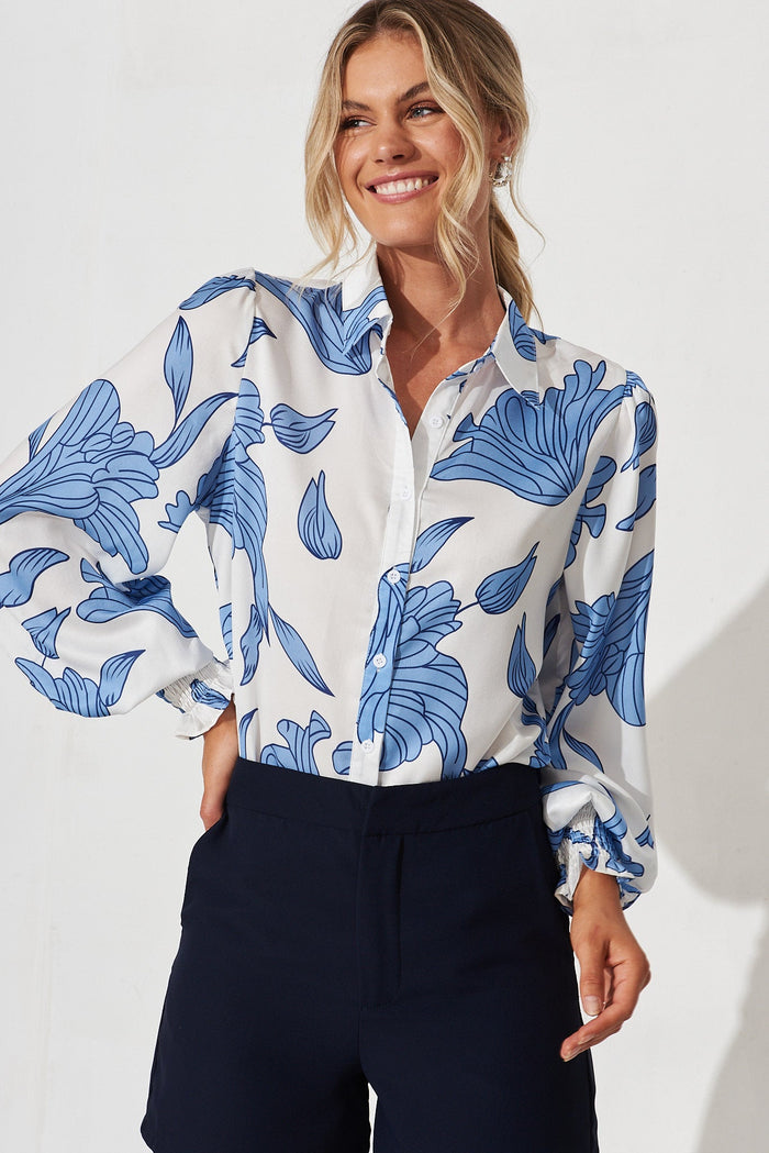 Peterborough Shirt In White With Blue Floral - front
