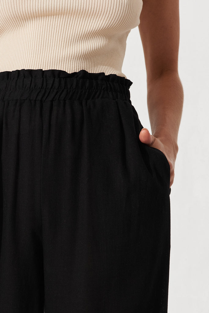 Nicole Pant In Black Linen Blend - detail