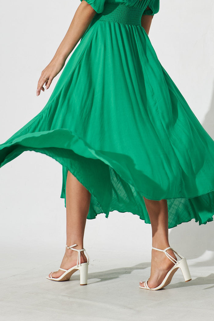 Selena Maxi Dress In Green - detail