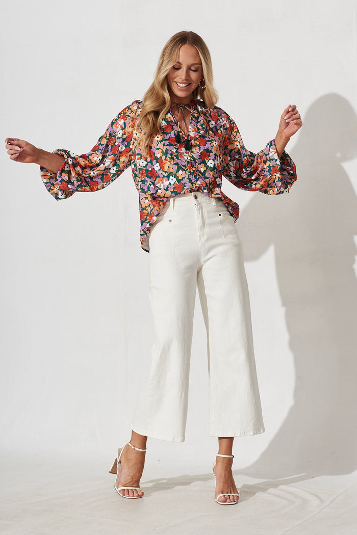 Edmonton Top In Green With Red Floral Linen Blend - full length
