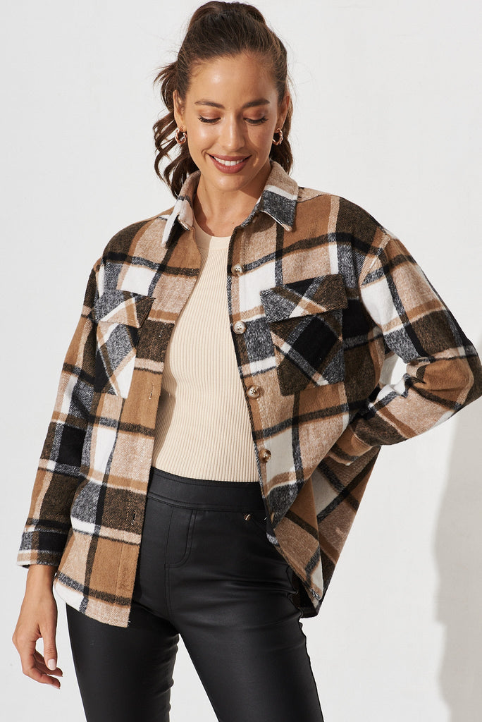 Mallard Shacket In Brown With Black And White Check - front