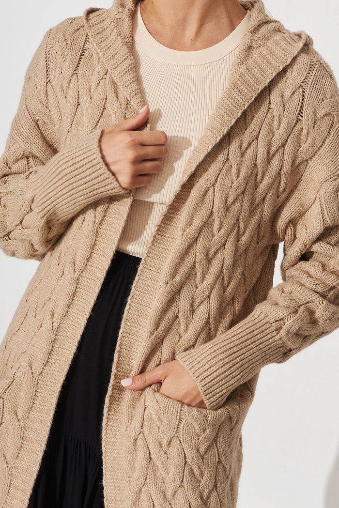 Yesenia Hood Knit Cardigan In Brown Wool Blend - detail