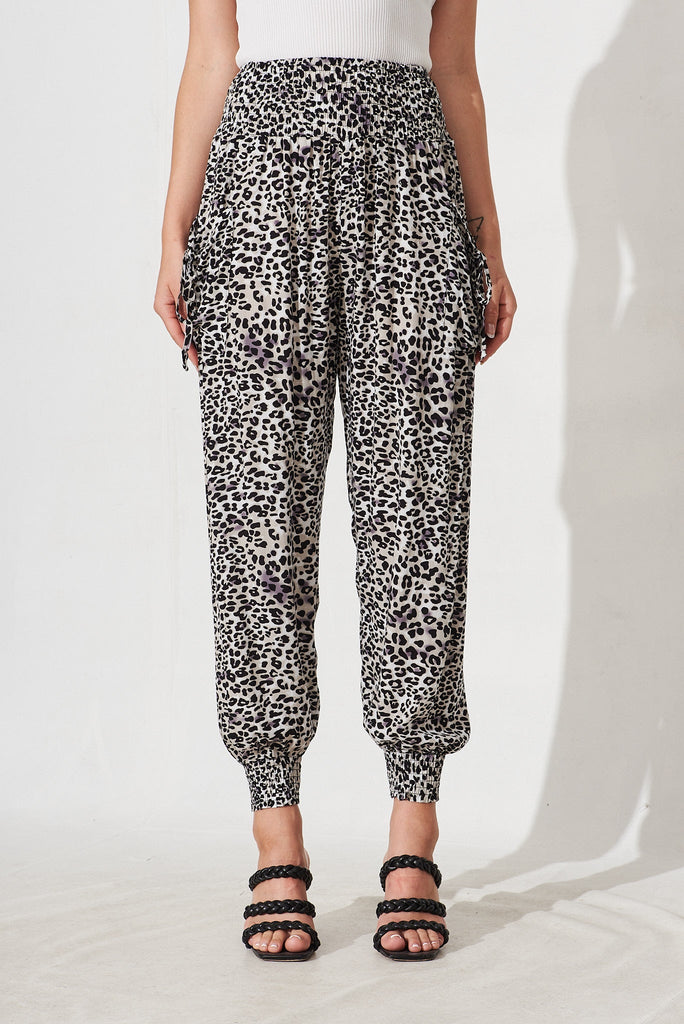 Gabby Lounge Pants In Beige With Leopard Print - front