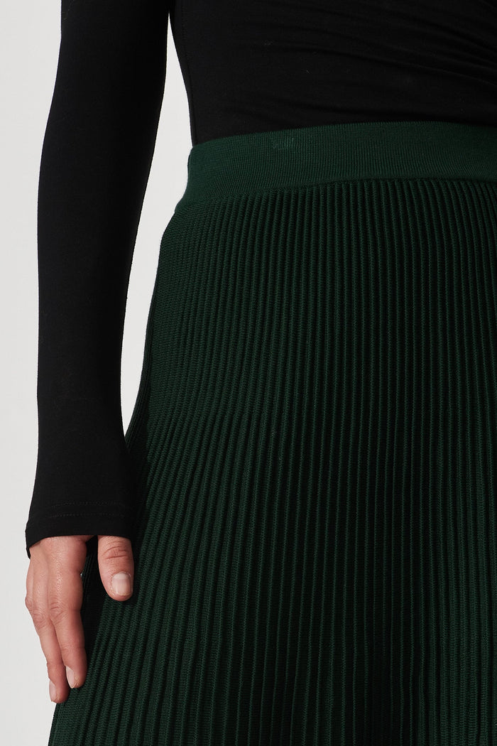 Honeycup Knit Skirt In Emerald Green Cotton Blend - detail
