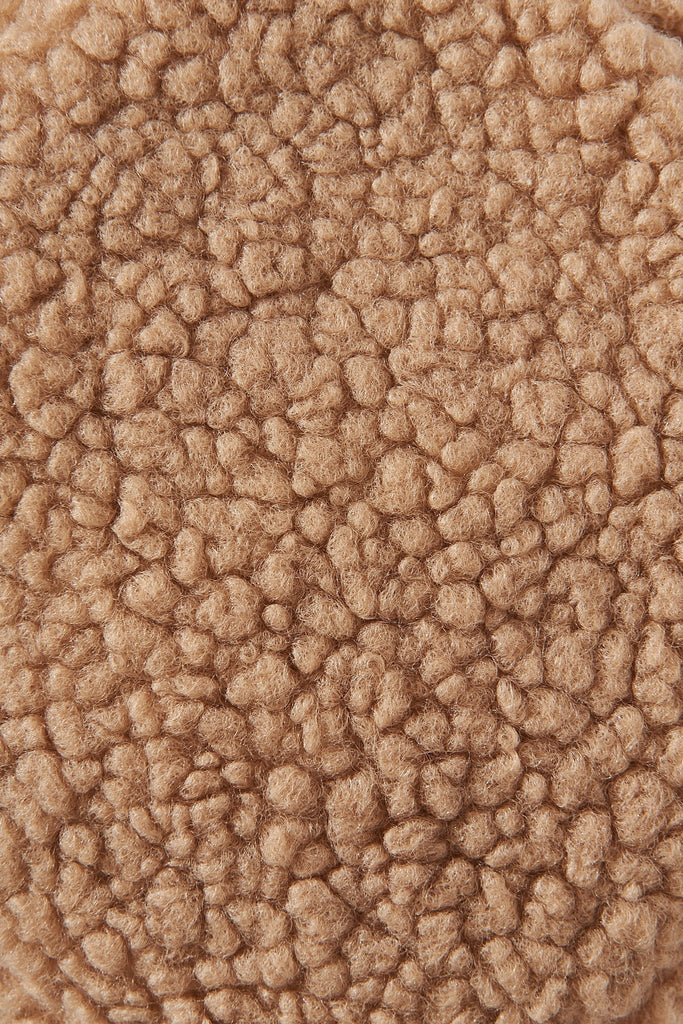 August + Delilah Tours Bucket Hat In Beige Shearling - St Frock (Dev)