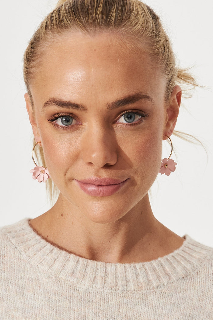August + Delilah Allanis Hoop Earrings In Pink - front