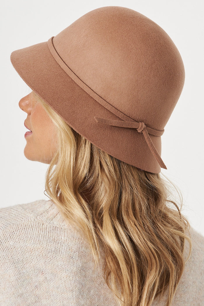 August + Delilah Strasbourg Hat In Light Brown Wool - back