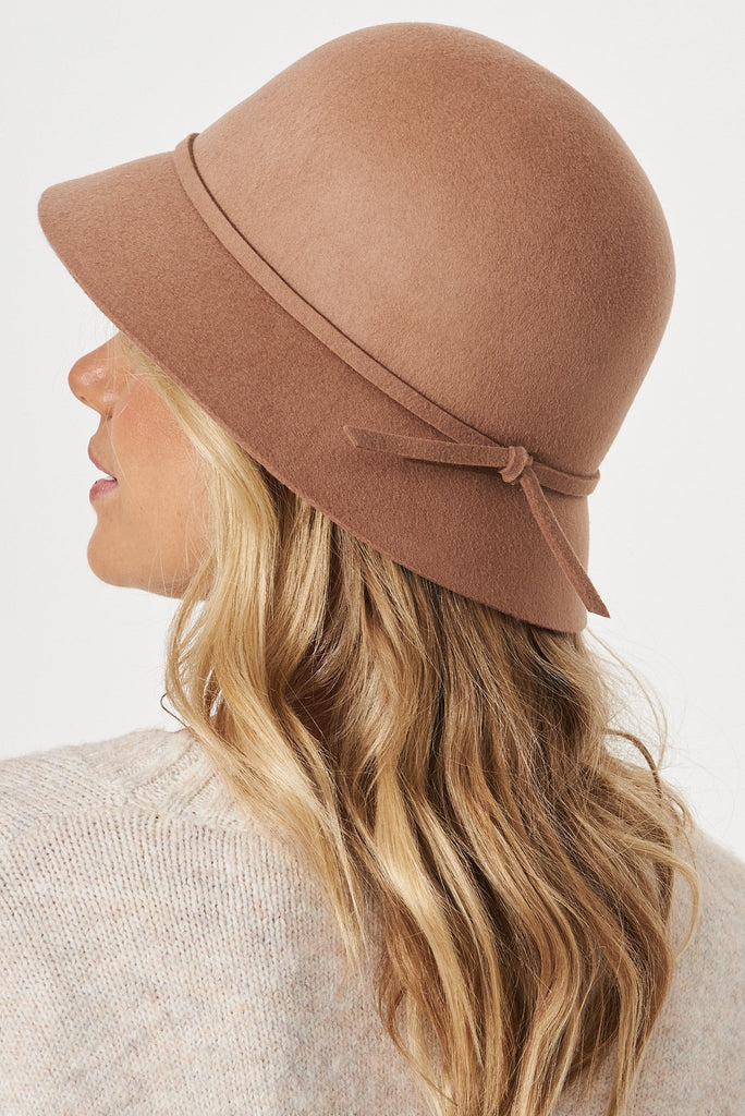 August + Delilah Strasbourg Hat In Light Brown Wool - back