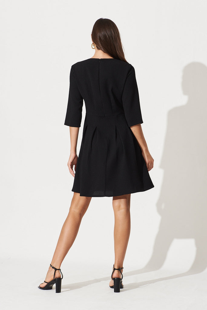 Lizbeth Dress In Textured Black - back