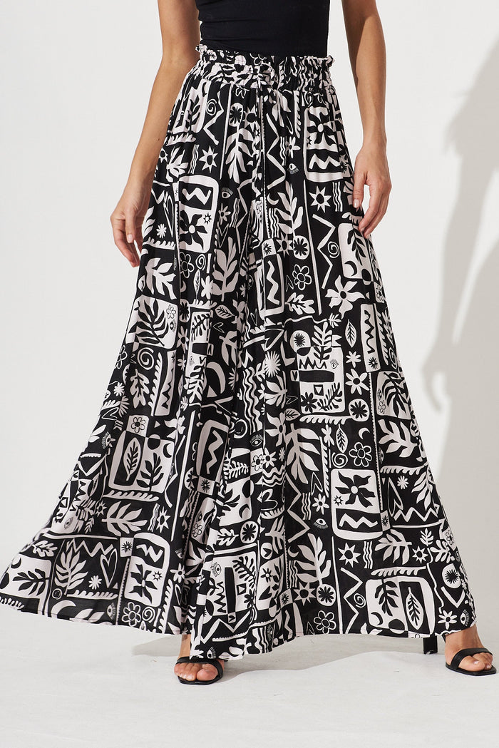 Mariah Pants In Black With White Floral - front