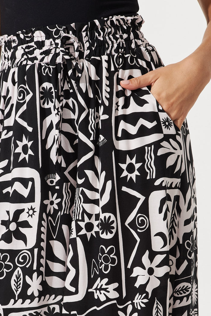 Mariah Pants In Black With White Floral - detail