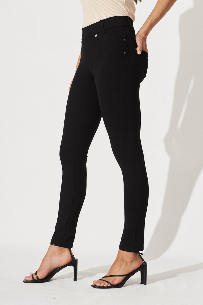 Bobbie Pant In Black - side