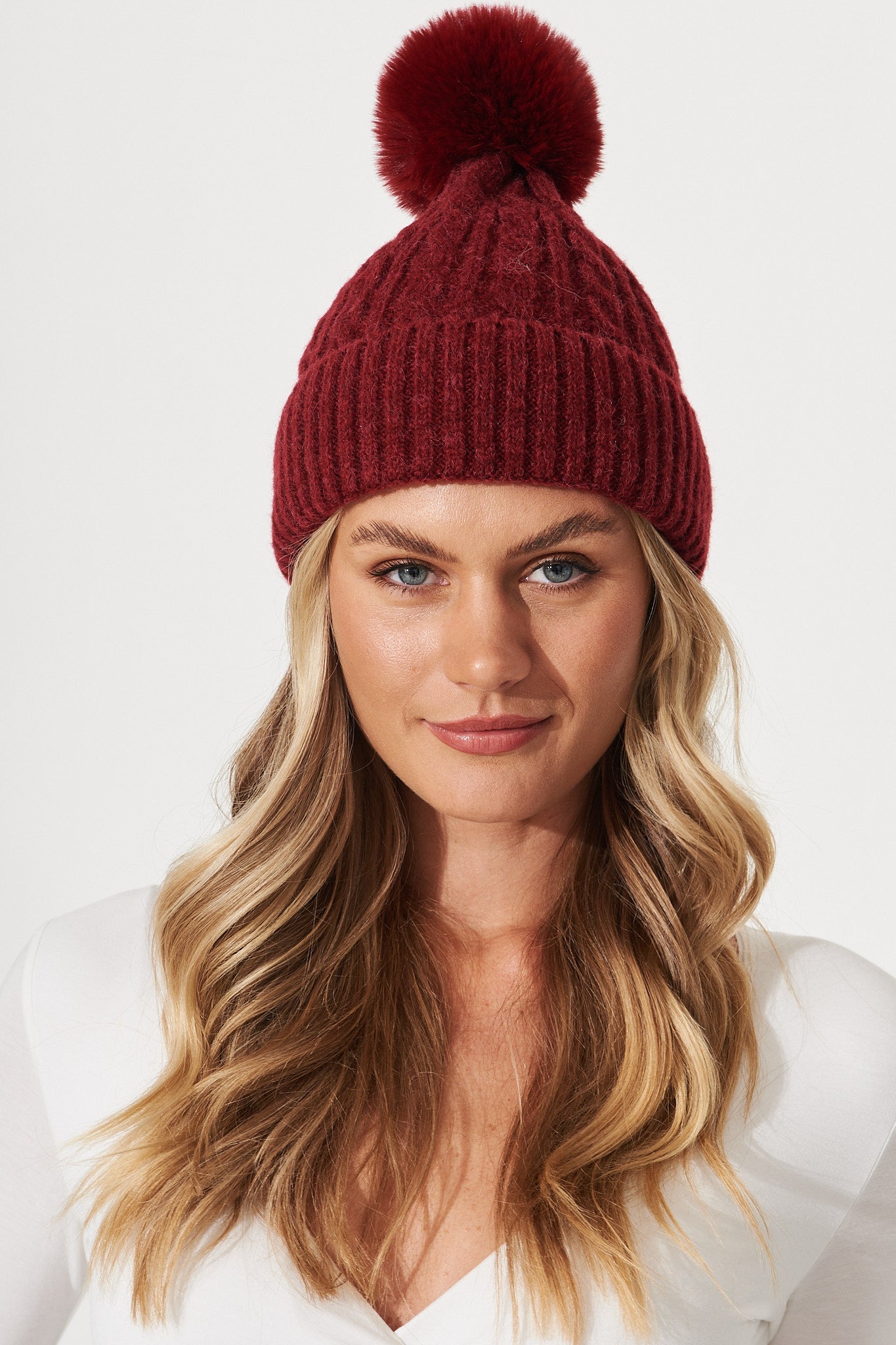 August + Delilah Trace Knit Beanie In Fuchsia With Pom Pom - St Frock (Dev)