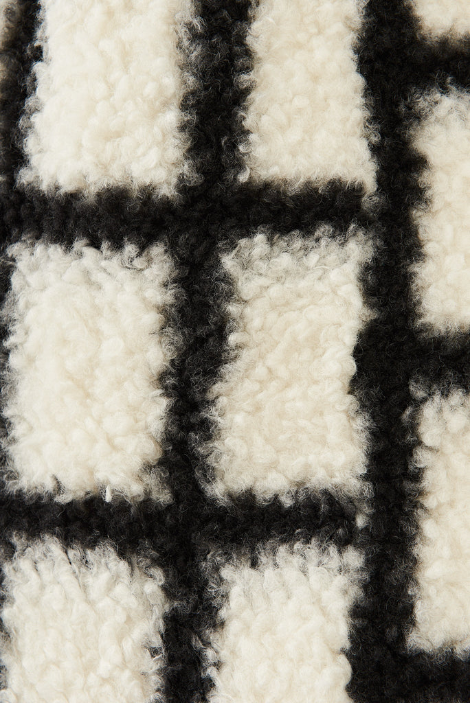 Vincenza Coat In Black And White Check - St Frock (Dev)
